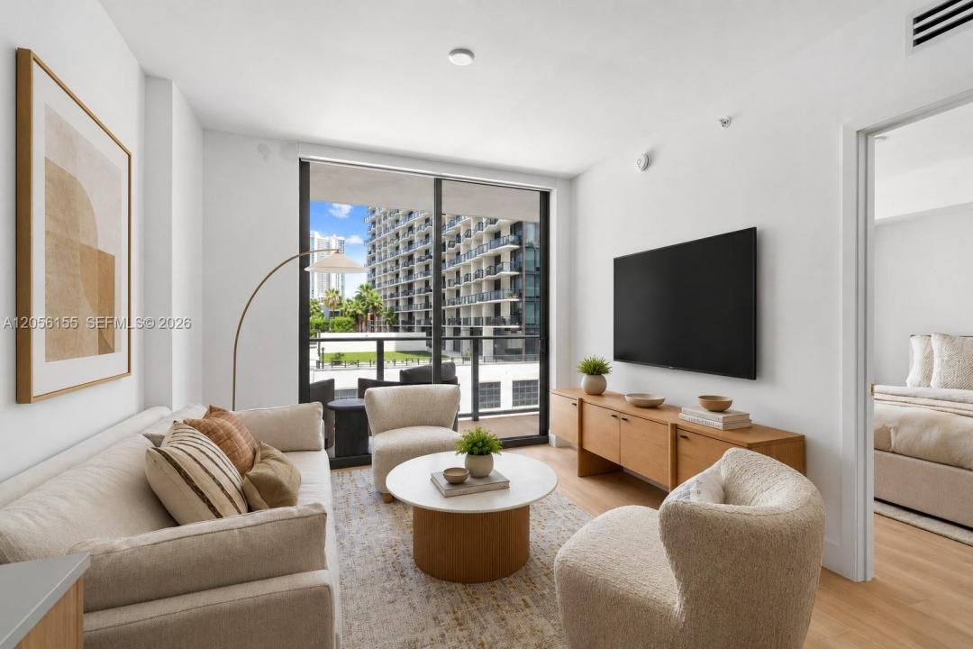 90 NE 32nd St 806, Miami, Floride 33127, États-Unis