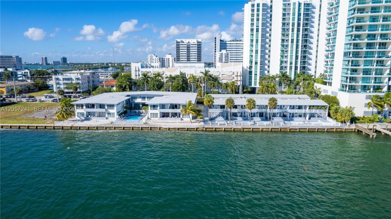 7931 East Dr 204, North Bay Village, فلوريدا 33141, الولايات المتحدة