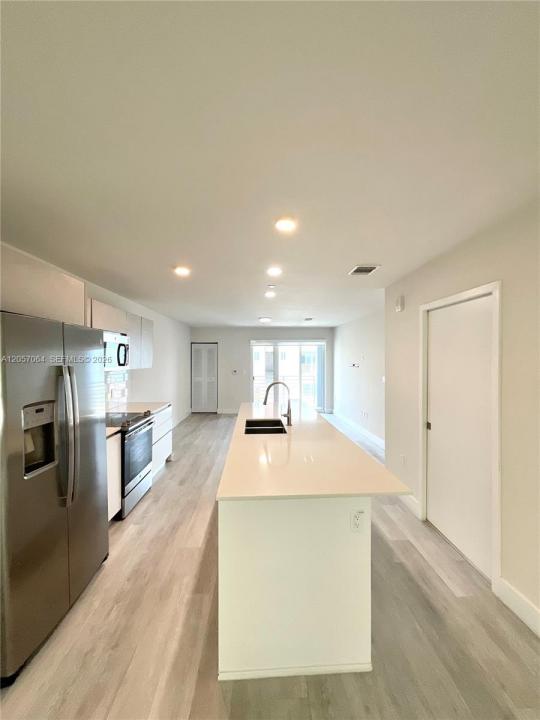 2555 NE 193rd St 2206, Miami, Floride 33180, États-Unis