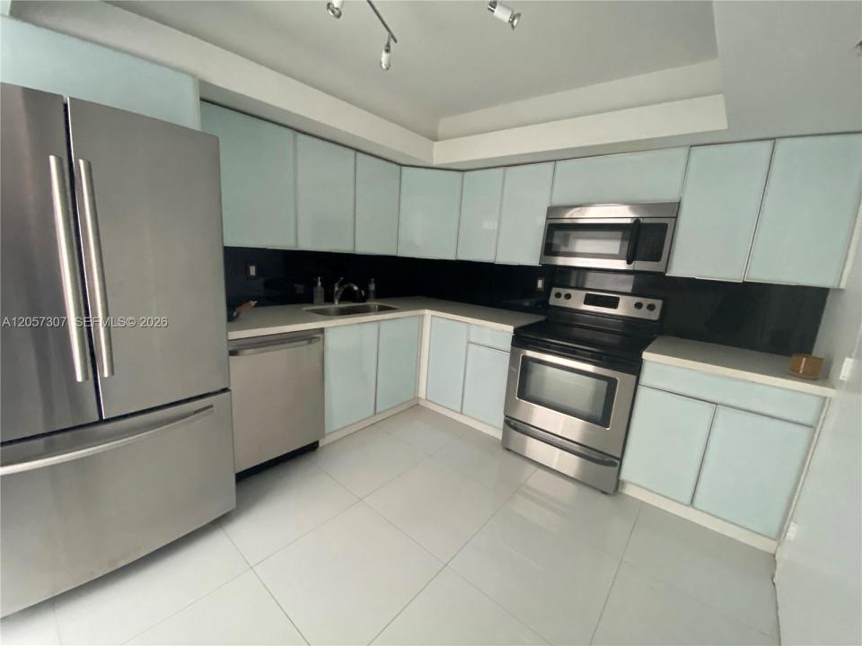 2780 NE 183rd St 909, Aventura, Floride 33160, États-Unis