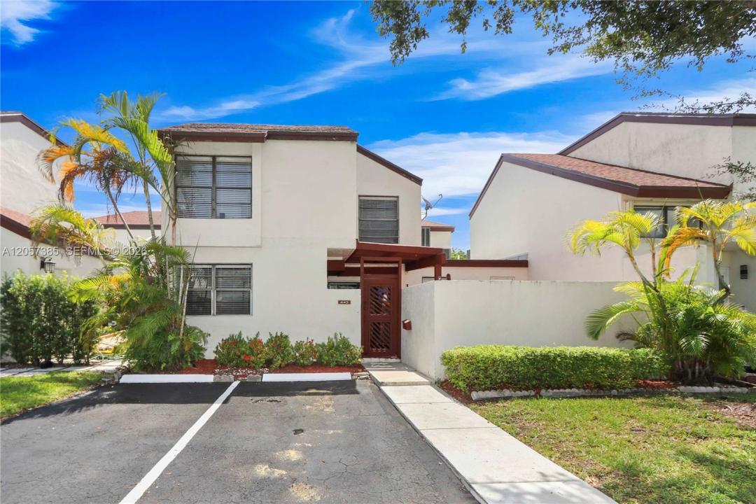443 NW 97th Pl 443, Miami, Florida 33172, Stati Uniti