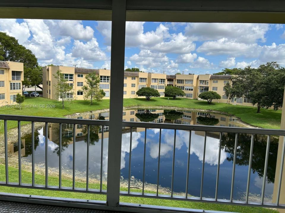 6090 NW 64th Ave 311, Tamarac, Floride 33319, États-Unis