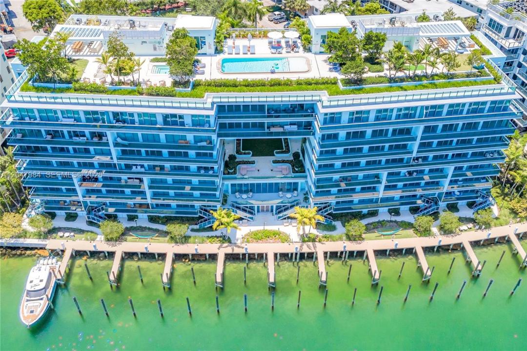 9201 E Bay Harbor Dr PH 809, Bay Harbor Islands, Florida 33154, USA