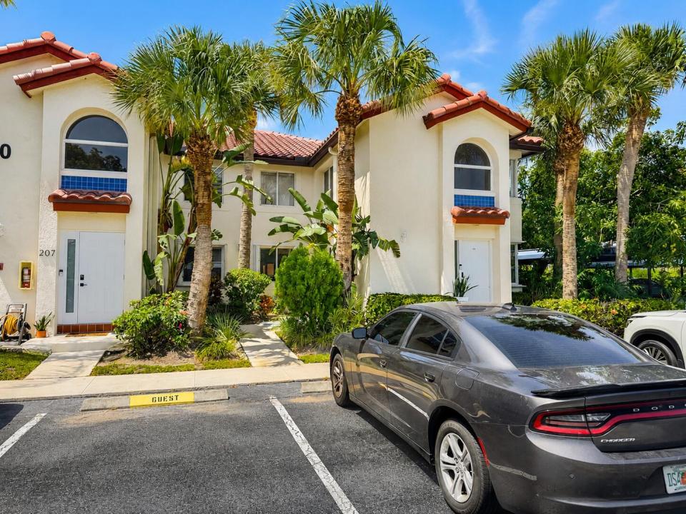 340 NW 67TH Street 108, Boca Raton, Florida 33487, USA