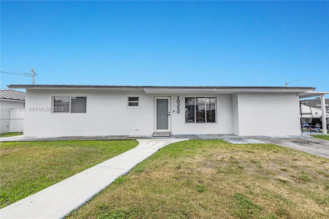 10350 SW 48th St A, Miami, Florida 33165, USA