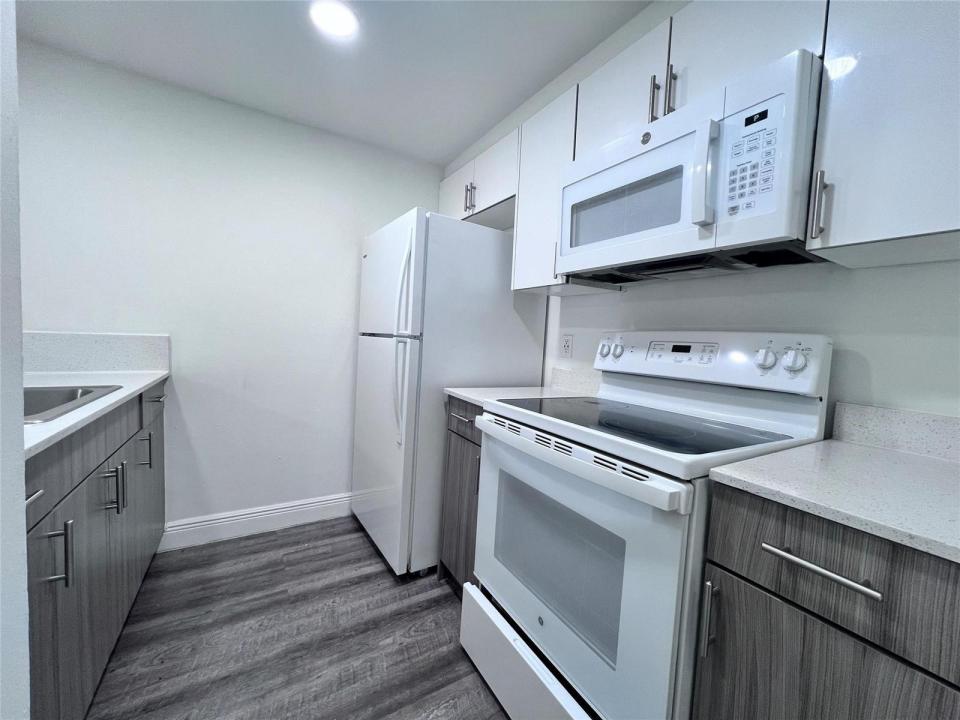 1196 NW 40th Avenue 88-407, Lauderhill, Floride 33313, États-Unis
