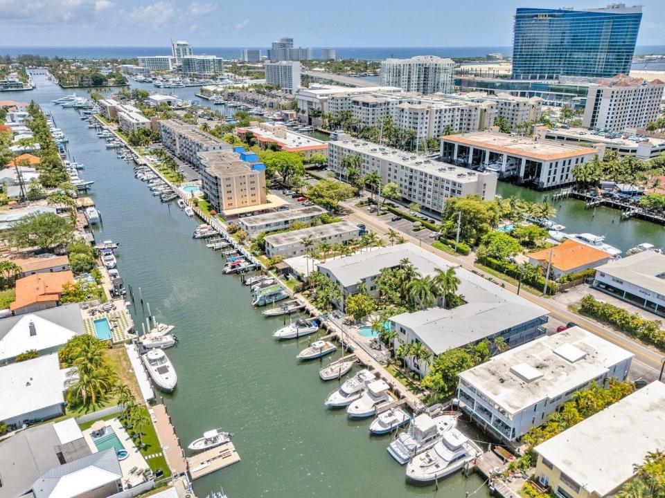 1535 SE 15TH Street 305, Fort Lauderdale, Floride 33316, États-Unis