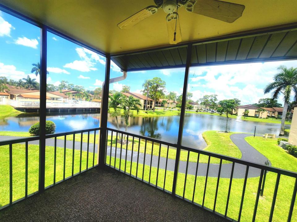 209 Pine Hov Circle B-2, Floride 33463, États-Unis