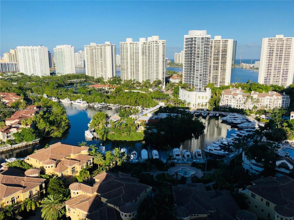 1000 Island Blvd 2308, Aventura, Floride 33160, États-Unis