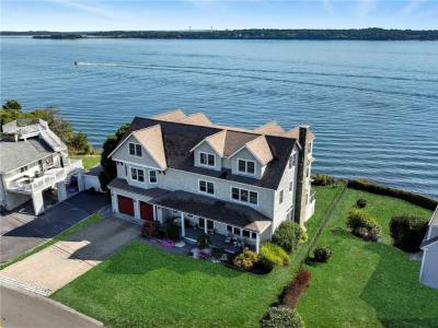 264 Col John Gardner Road, Narragansett, Rhode Island 02882, USA