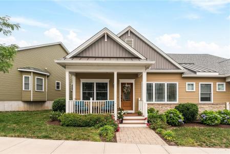 49 Seawynds Drive, North Kingstown, Rhode Island 02852, USA