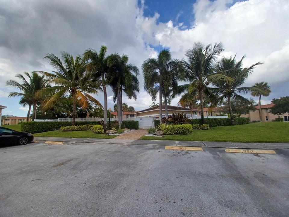 10036 Twin Lakes Drive 37-f, Coral Springs, Flórida 33071, Estados Unidos