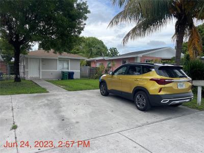 5881 NW 32nd Ave 5881, Miami, Florida 33142, USA