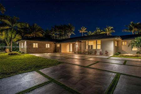 8600 SW 162nd Street, Palmetto Bay, Florida 33157, USA
