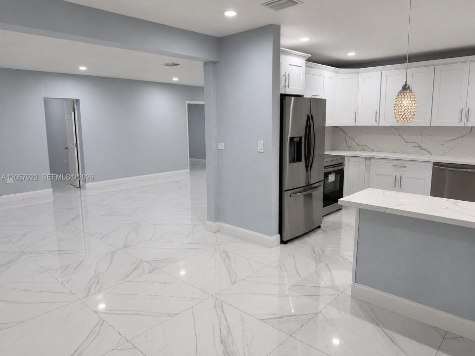 552 NE 161st St, Miami, Floride 33162, États-Unis