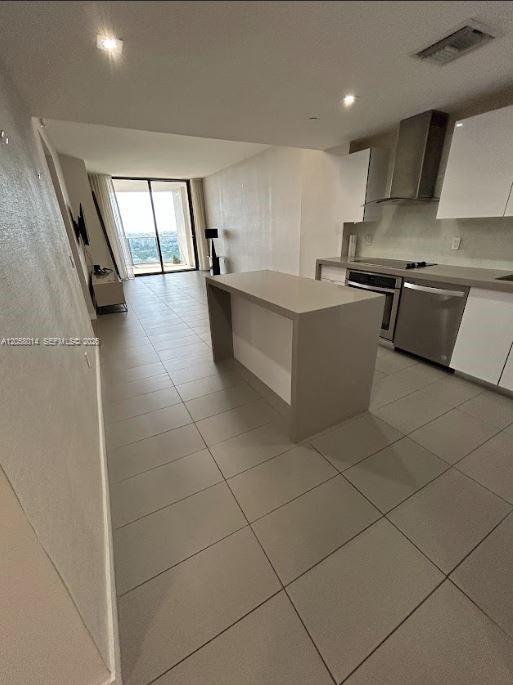 1600 NE 1st Ave 2811, Miami, Florida 33132, USA