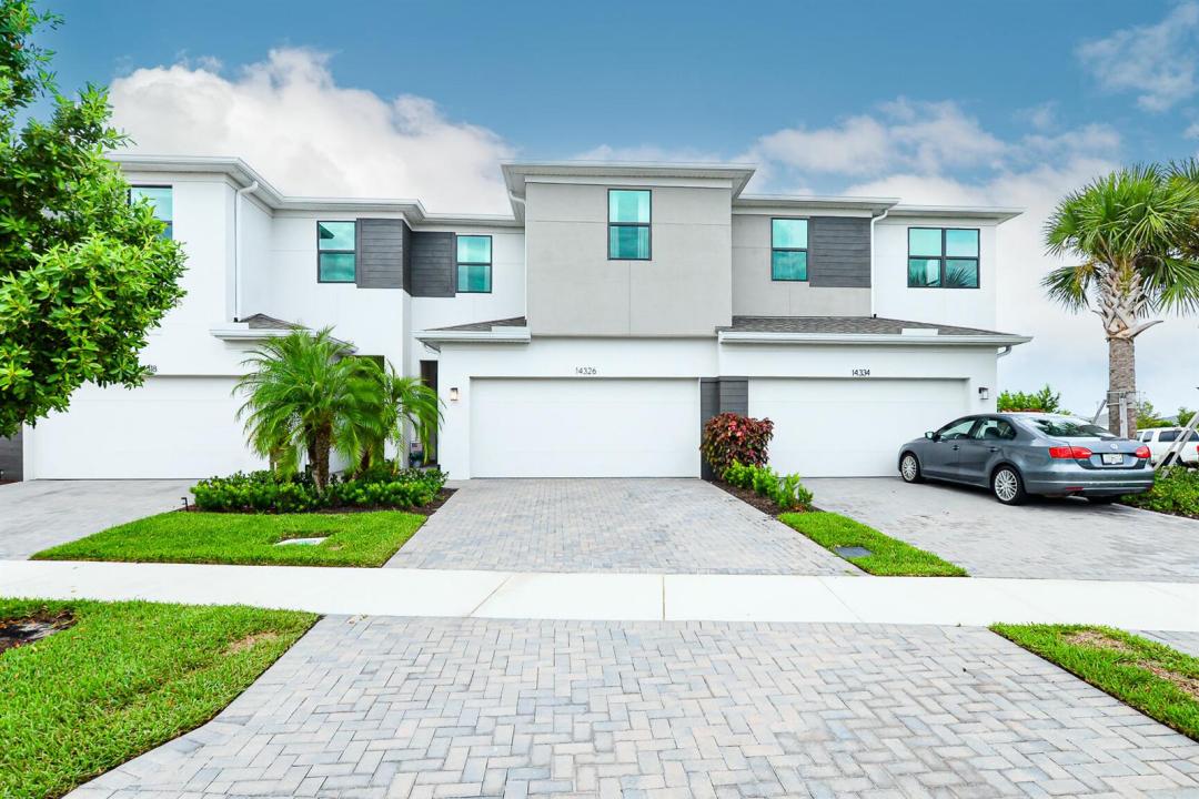 14326 SW Solange Street, Port St. Lucie, Floride 34987, États-Unis