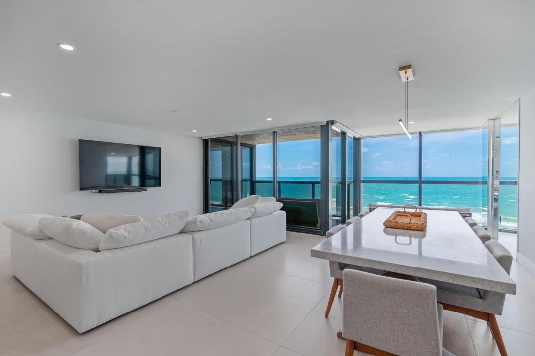 10410 S Ocean Drive 906, Jensen Beach, Florida 34957, USA
