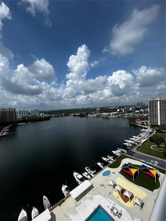 250 174th St 2102, Sunny Isles Beach, Floride 33160, États-Unis