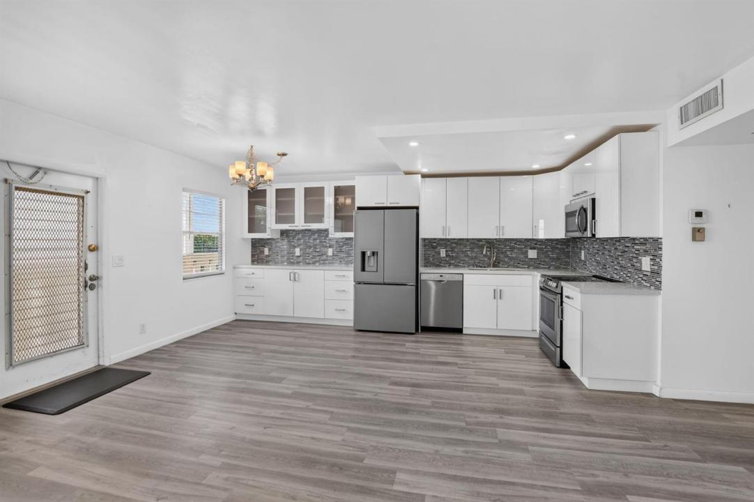 4025 Guildford B - 4025, Boca Raton, Florida 33434, USA