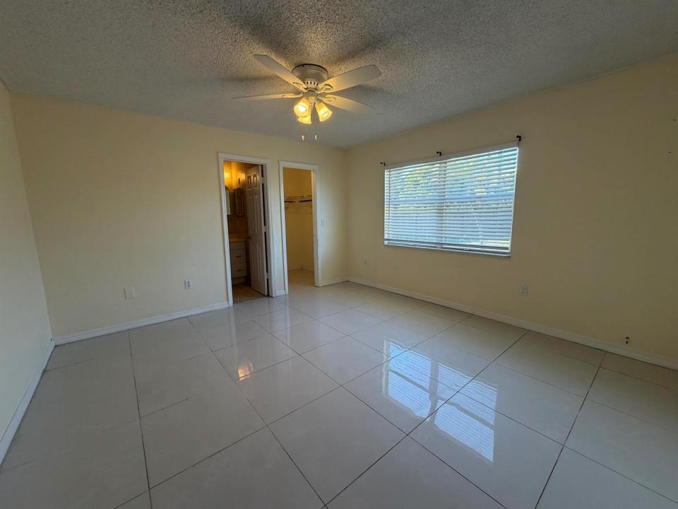 3802 SW KOCERIK Street, Port St. Lucie, Florida 34953, USA