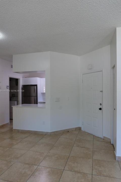18340 NW 68th Ave A, Hialeah, فلوريدا 33015, الولايات المتحدة