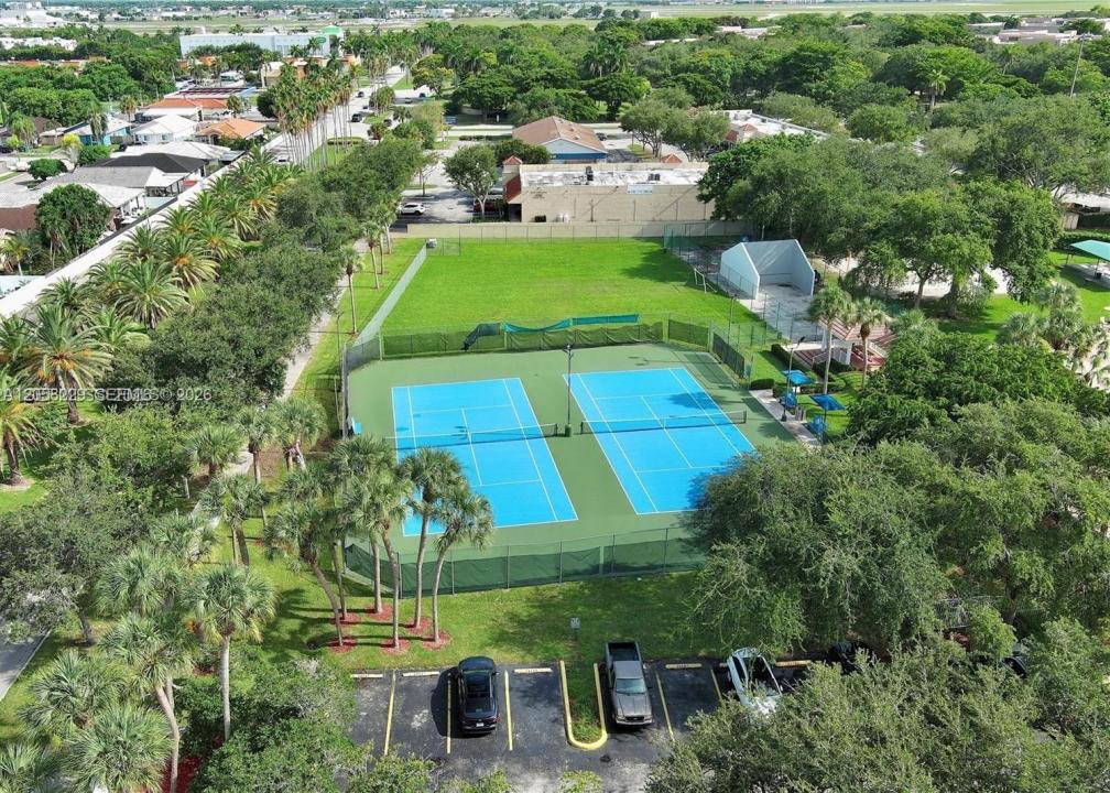 14720 SW 106th Ter, Miami, Florida 33196, USA