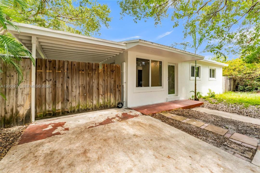 3611 SW 36th St, West Park, Florida 33023, USA