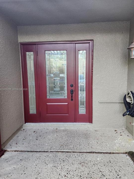 11130 N Lakeview Dr 1, Pembroke Pines, Florida 33026, USA