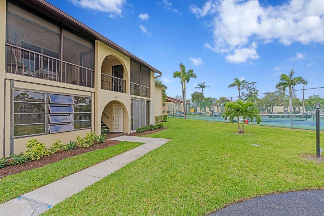 336 Pine Ridge Circle B-1, Floride 33463, États-Unis