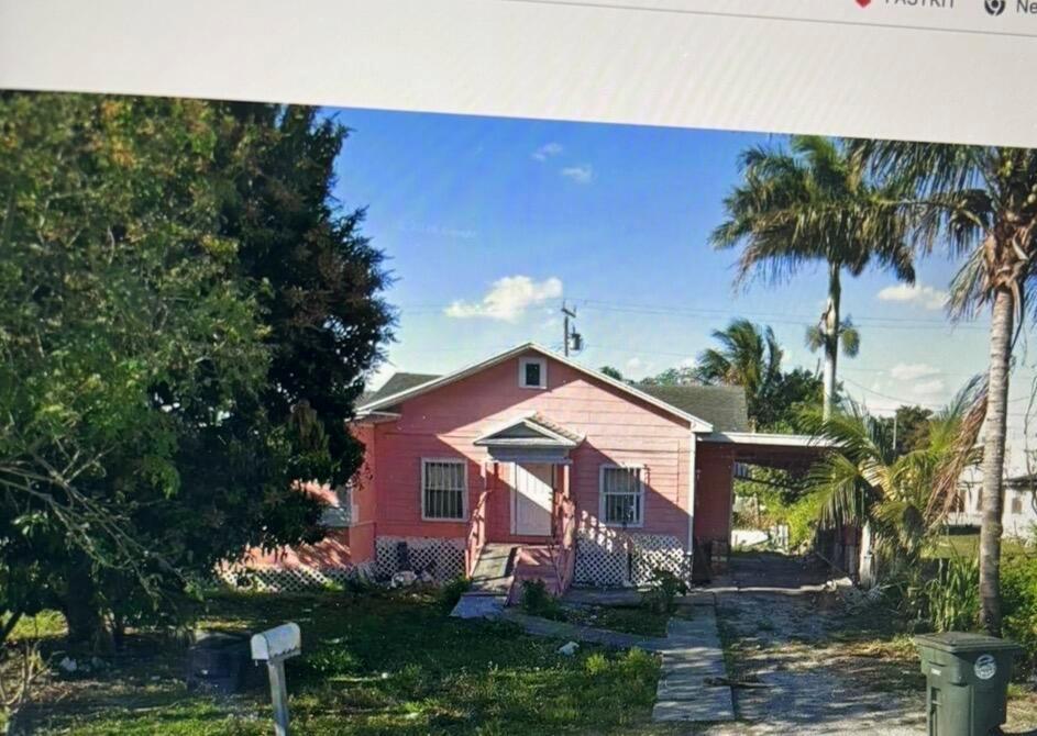 125 SW AVENUE C, Belle Glade, Florida 33430, USA