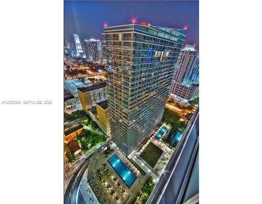 1111 SW 1 AV 1414-N, Miami, Floride 33130, États-Unis
