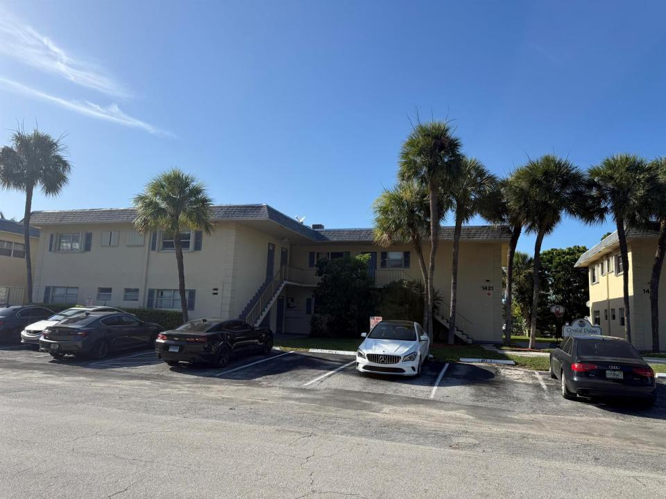 1421 NW 45th Street 2, Deerfield Beach, Florida 33064, USA