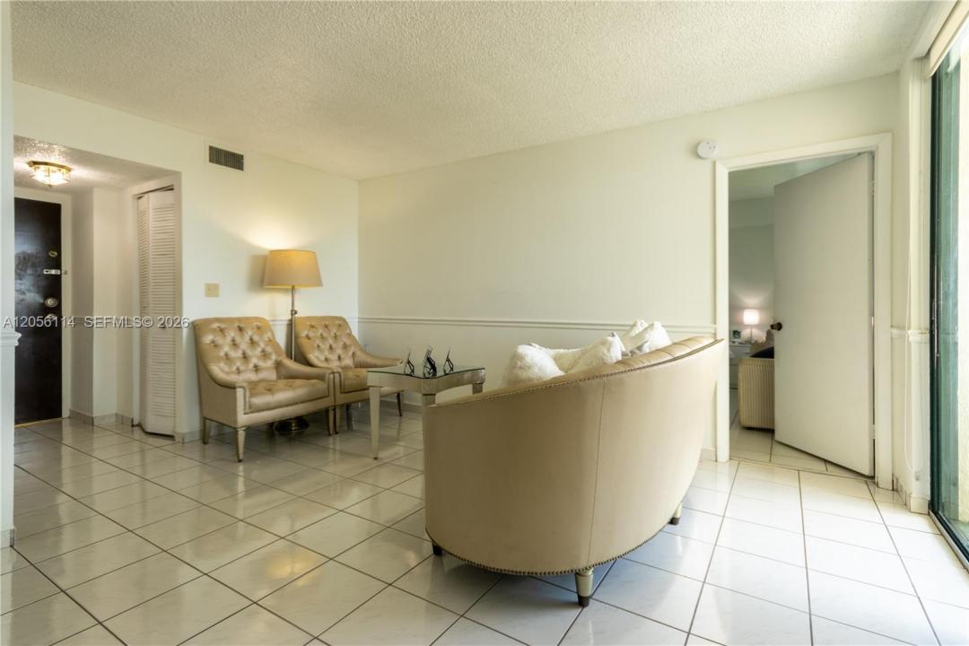 2055 SW 122nd Ave 406, Miami, Floride 33175, États-Unis
