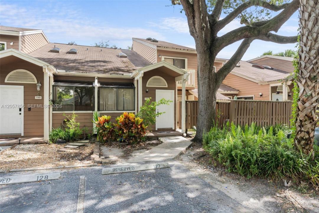 7144 Sportsmans Dr 7144, North Lauderdale, Floride 33068, États-Unis