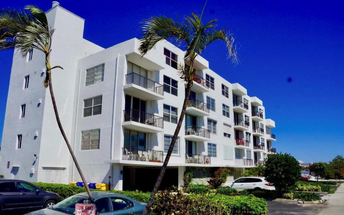 301 Croton Avenue 407, Lantana, Florida 33462, USA