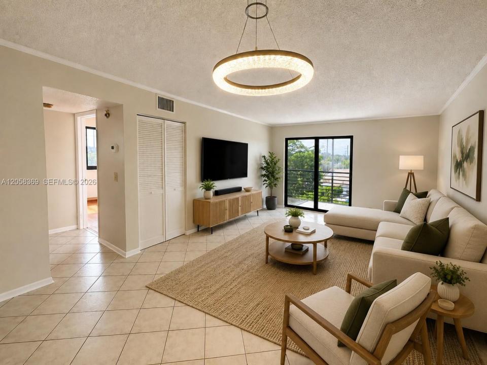 3700 N Pine Island Rd 402, Sunrise, Floride 33351, États-Unis