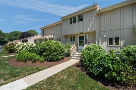 335 South Pier Road Road 3B, Narragansett, Rhode Island 02882, USA