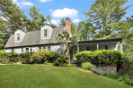 257 Shannock Road, South Kingstown, Rhode Island 02879, USA