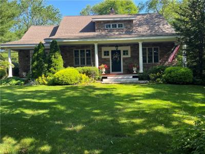 93 Kickemuit Avenue, Bristol, Rhode Island 02809, USA