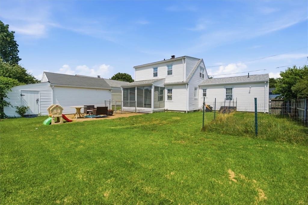 94 Westcott Avenue, Cranston, Rhode Island 02910, Estados Unidos