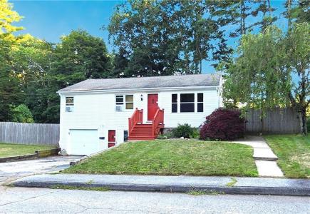 46 Sunapee Court, Coventry, Rhode Island 02816, USA