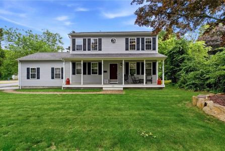 223 Rodman Street, South Kingstown, Rhode Island 02879, USA