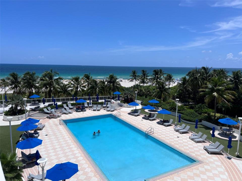 100 Lincoln Rd 542, Miami Beach, Florida 33139, USA