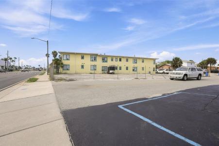 922 S Atlantic, Daytona, Florida 32118, USA