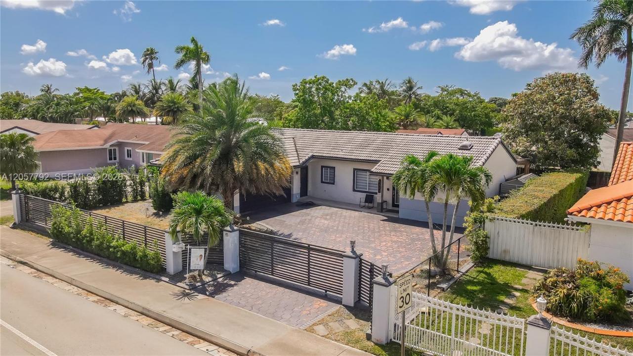 6320 NW 199th St, Hialeah, Florida 33015, Stati Uniti