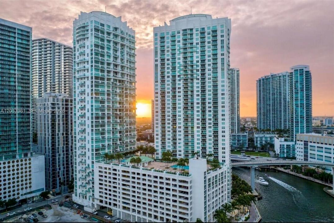 41 SE 5th St 2407, Miami, Floride 33131, États-Unis
