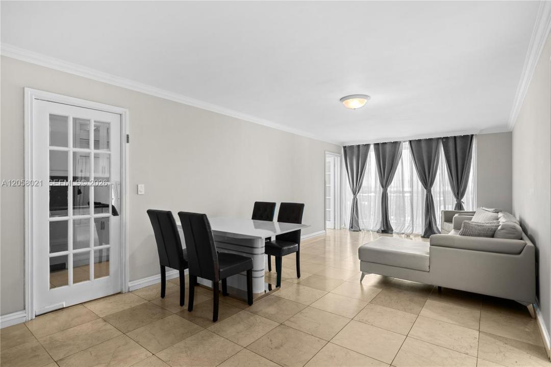 18011 Biscayne Blvd 902, Aventura, Florida 33160, USA