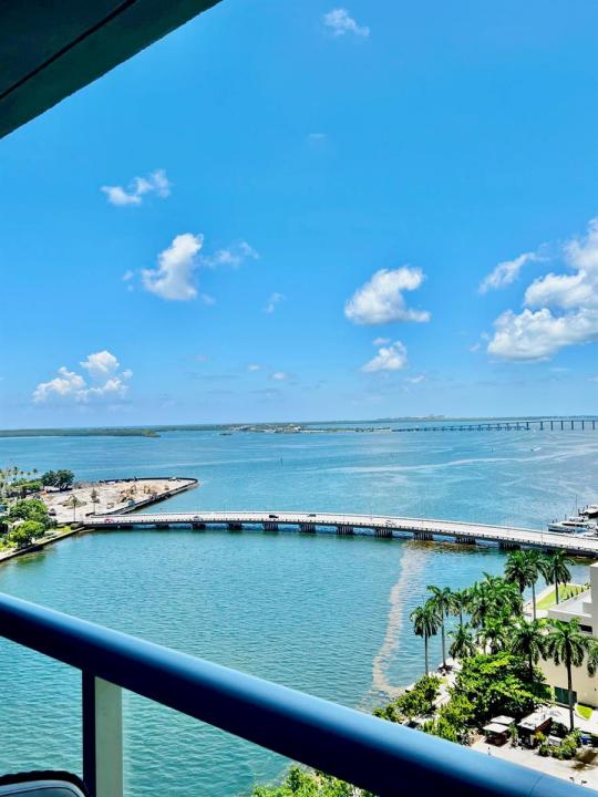 495 BRICKELL Avenue 1605, Miami, Florida 33131, USA