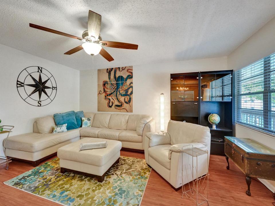 232 Farnham J 232, Deerfield Beach, Florida 33442, USA